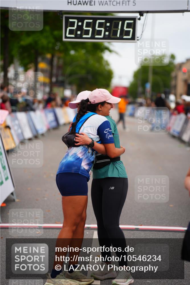 20.09.2026 - PSD Bank Halbmarathon LAZAROV Photography http://msf.ph/oto/10546234 20.09.2026 12:55:14 Ziel 1674, 2526 meine-sportfotos.de