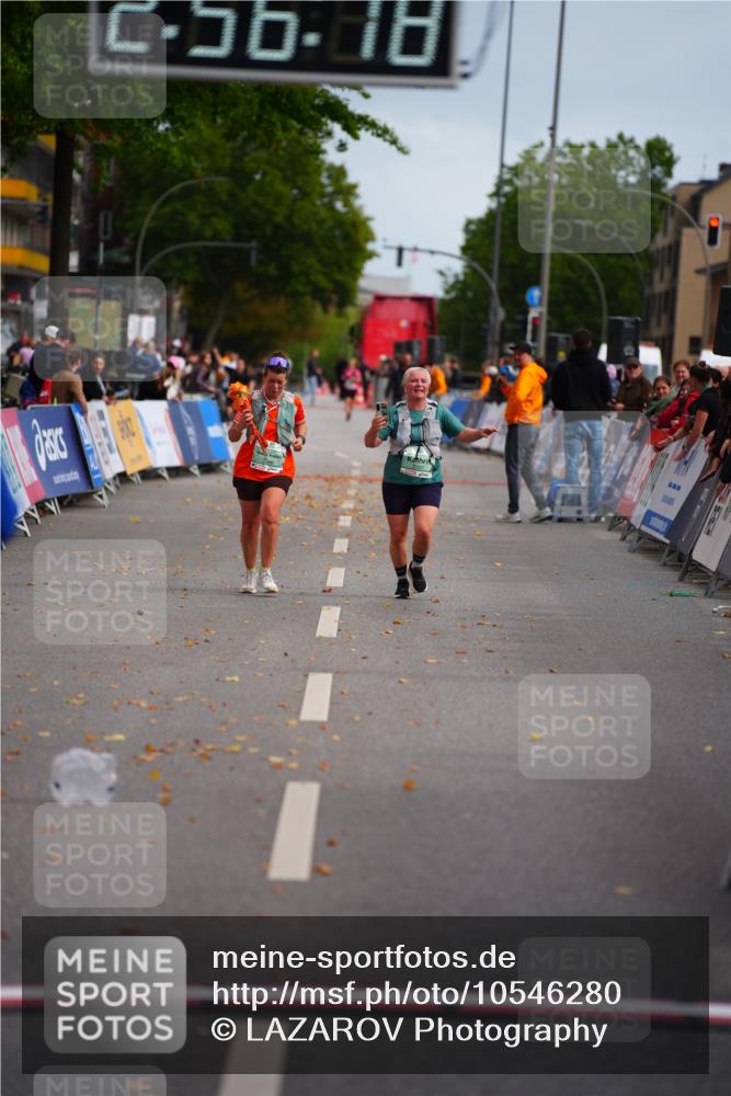 20.09.2026 - PSD Bank Halbmarathon LAZAROV Photography http://msf.ph/oto/10546280 20.09.2026 12:56:17 Ziel 2246, 2101 meine-sportfotos.de