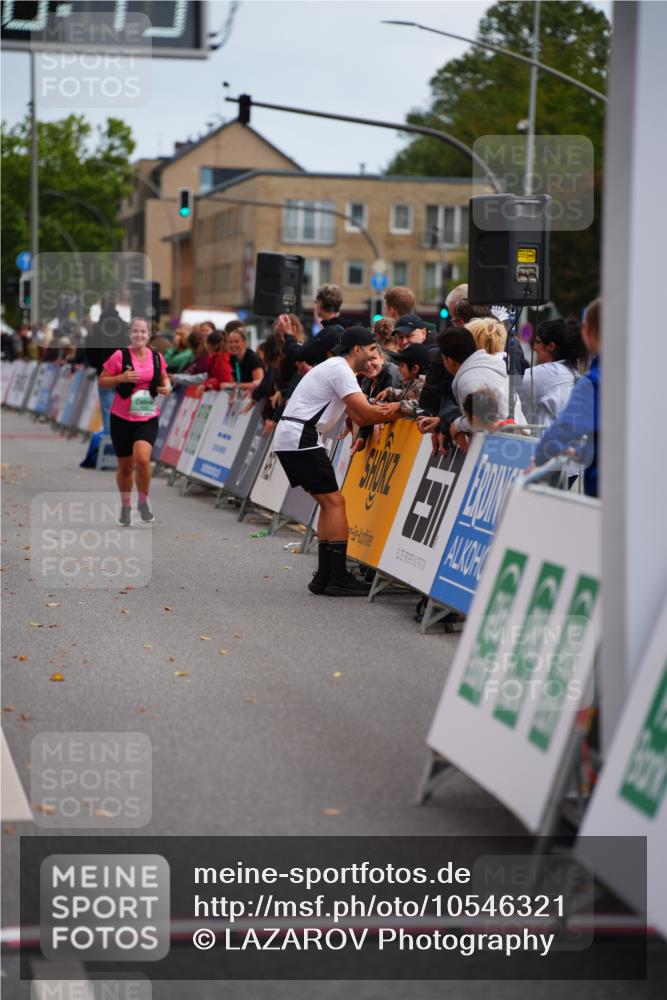 20.09.2026 - PSD Bank Halbmarathon LAZAROV Photography http://msf.ph/oto/10546321 20.09.2026 12:56:48 Ziel 3421 meine-sportfotos.de