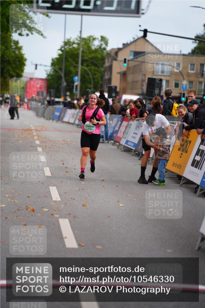 20.09.2026 - PSD Bank Halbmarathon LAZAROV Photography http://msf.ph/oto/10546330 20.09.2026 12:56:51 Ziel 1010, 3421 meine-sportfotos.de