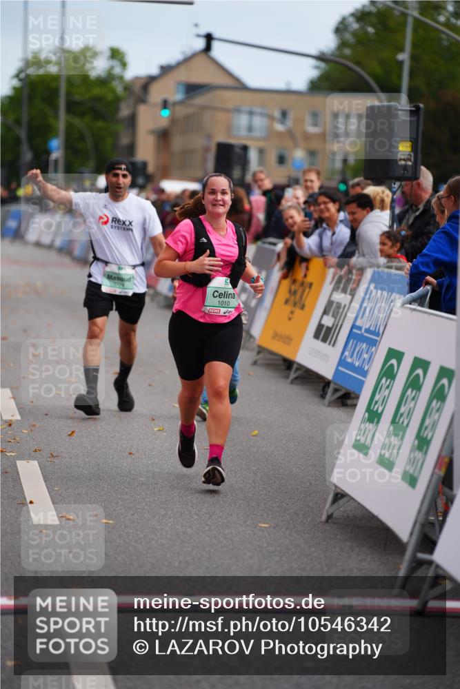 20.09.2026 - PSD Bank Halbmarathon LAZAROV Photography http://msf.ph/oto/10546342 20.09.2026 12:56:54 Ziel 1010, 3724 meine-sportfotos.de