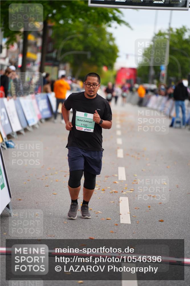 20.09.2026 - PSD Bank Halbmarathon LAZAROV Photography http://msf.ph/oto/10546396 20.09.2026 12:57:51 Ziel 1192 meine-sportfotos.de