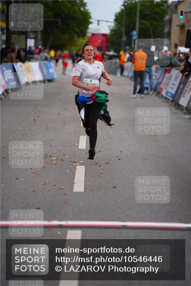 20.09.2026 - PSD Bank Halbmarathon LAZAROV Photography http://msf.ph/oto/10546446 20.09.2026 12:58:32 Ziel 4411 meine-sportfotos.de