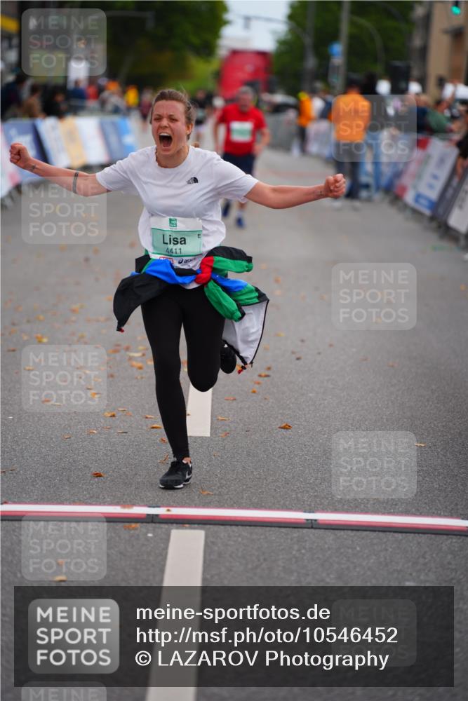 20.09.2026 - PSD Bank Halbmarathon LAZAROV Photography http://msf.ph/oto/10546452 20.09.2026 12:58:34 Ziel 4411 meine-sportfotos.de