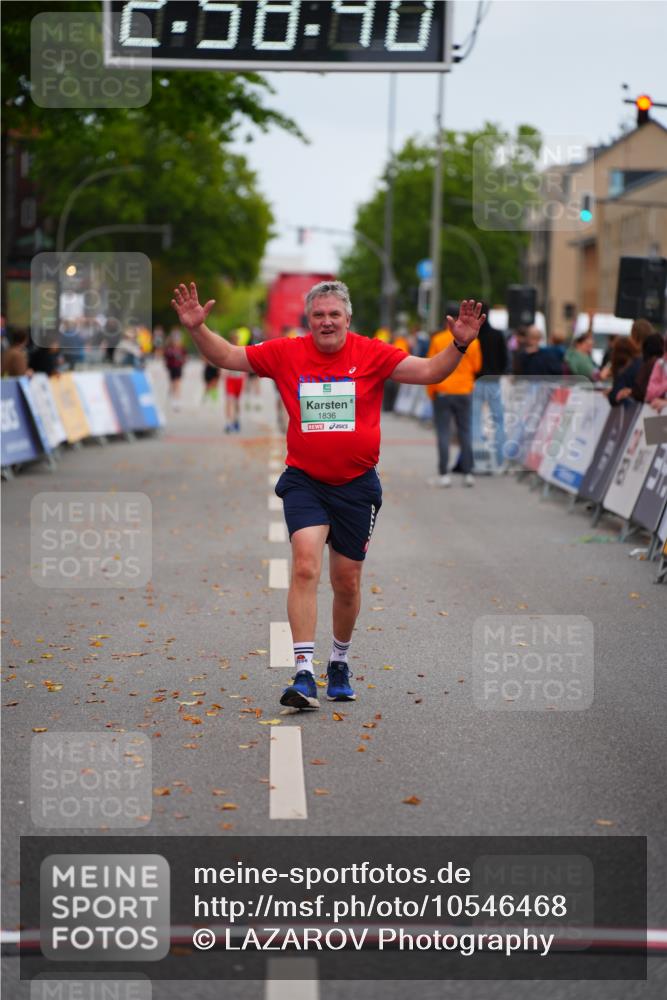 20.09.2026 - PSD Bank Halbmarathon LAZAROV Photography http://msf.ph/oto/10546468 20.09.2026 12:58:39 Ziel 1836, 4411 meine-sportfotos.de