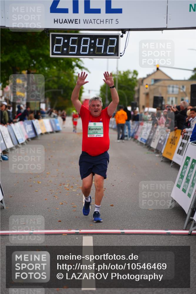 20.09.2026 - PSD Bank Halbmarathon LAZAROV Photography http://msf.ph/oto/10546469 20.09.2026 12:58:41 Ziel 1836, 4411 meine-sportfotos.de