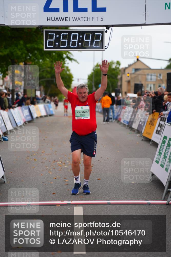 20.09.2026 - PSD Bank Halbmarathon LAZAROV Photography http://msf.ph/oto/10546470 20.09.2026 12:58:41 Ziel 1836, 4411 meine-sportfotos.de