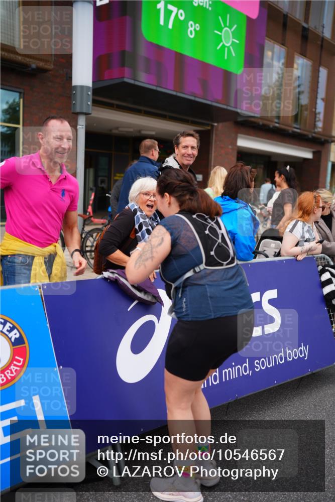 20.09.2026 - PSD Bank Halbmarathon LAZAROV Photography http://msf.ph/oto/10546567 20.09.2026 12:59:51 Ziel 1973, 3397 meine-sportfotos.de