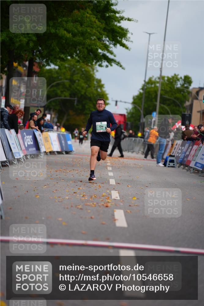 20.09.2026 - PSD Bank Halbmarathon LAZAROV Photography http://msf.ph/oto/10546658 20.09.2026 13:01:26 Ziel 2786, 3072 meine-sportfotos.de