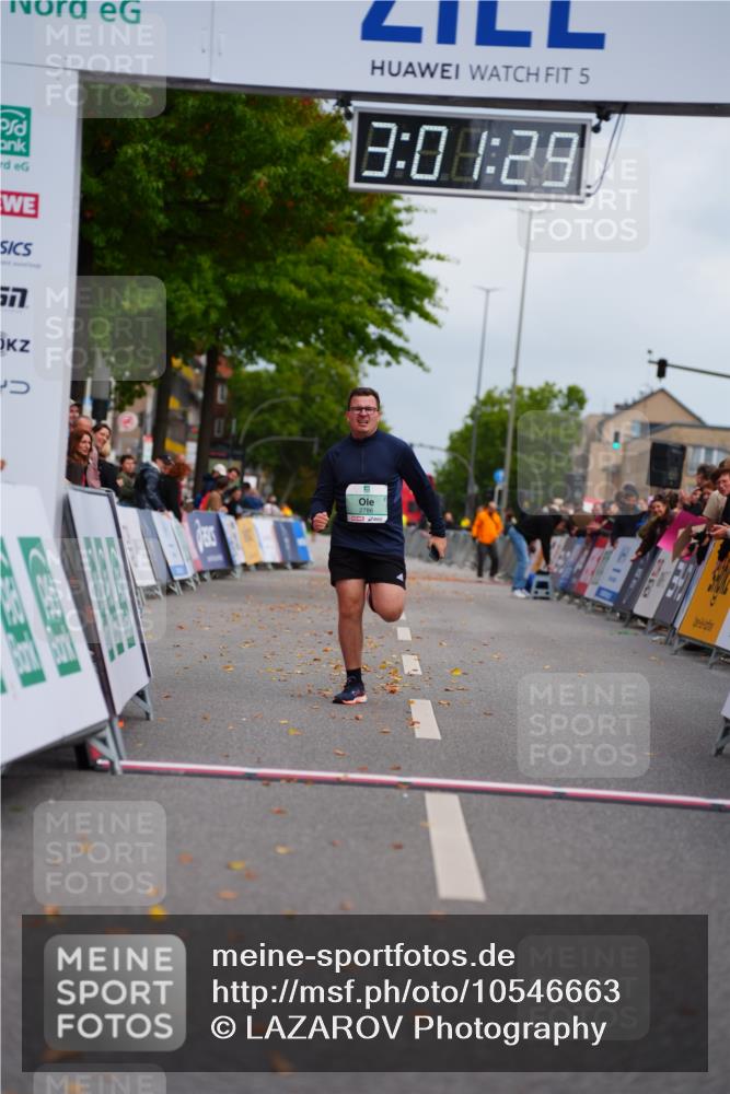 20.09.2026 - PSD Bank Halbmarathon LAZAROV Photography http://msf.ph/oto/10546663 20.09.2026 13:01:28 Ziel 2786 meine-sportfotos.de