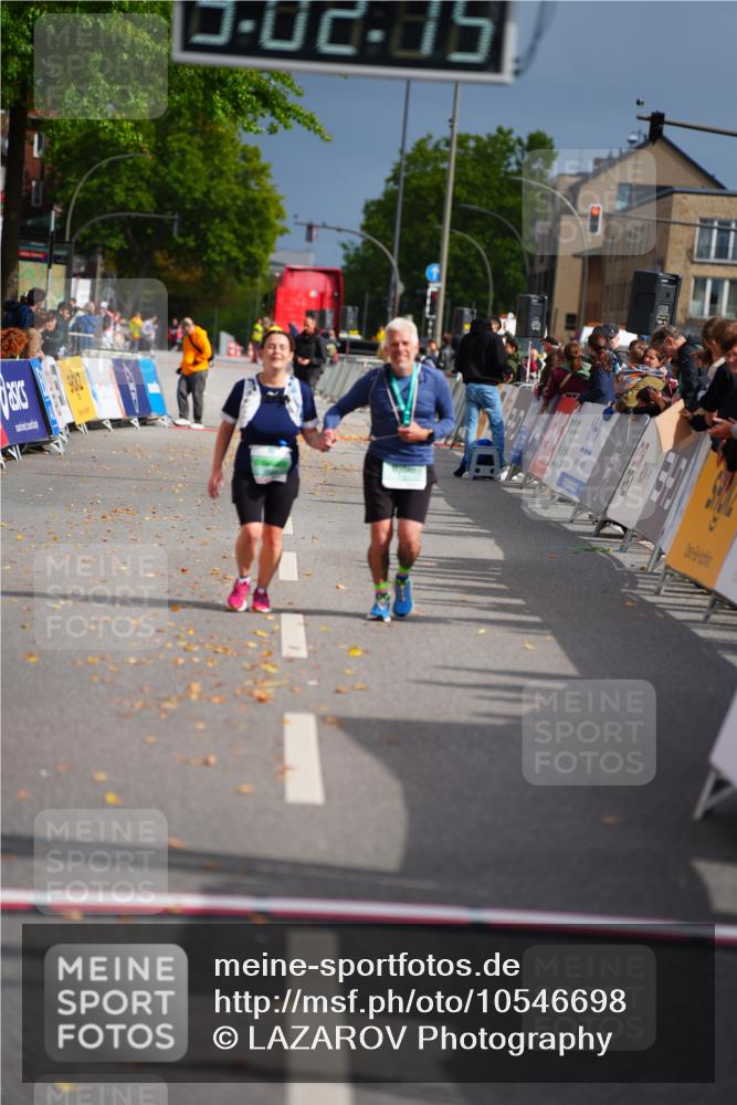 20.09.2026 - PSD Bank Halbmarathon LAZAROV Photography http://msf.ph/oto/10546698 20.09.2026 13:02:15 Ziel 4643, 2721 meine-sportfotos.de