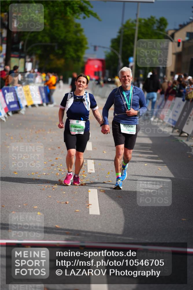 20.09.2026 - PSD Bank Halbmarathon LAZAROV Photography http://msf.ph/oto/10546705 20.09.2026 13:02:17 Ziel 4643, 2721 meine-sportfotos.de