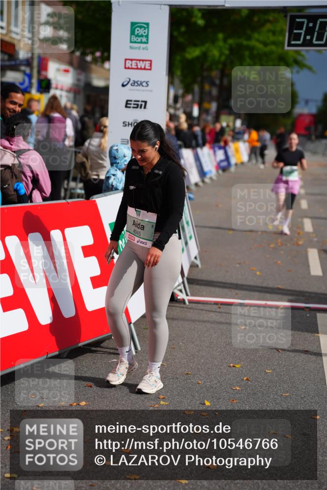 20.09.2026 - PSD Bank Halbmarathon LAZAROV Photography http://msf.ph/oto/10546766 20.09.2026 13:03:02 Ziel 4045, 4136 meine-sportfotos.de