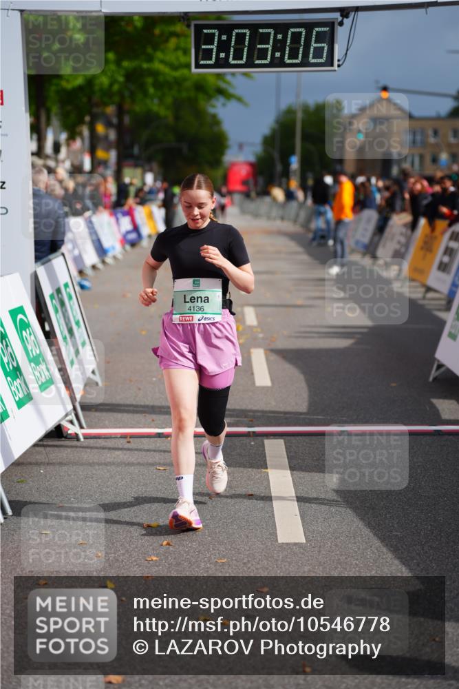 20.09.2026 - PSD Bank Halbmarathon LAZAROV Photography http://msf.ph/oto/10546778 20.09.2026 13:03:06 Ziel 4045, 4136 meine-sportfotos.de