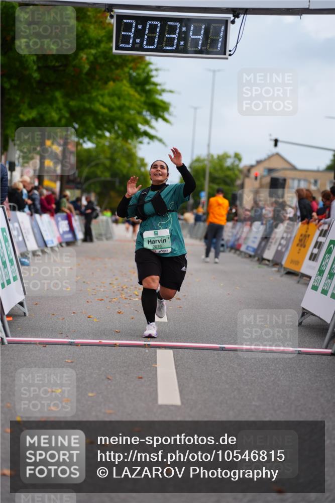 20.09.2026 - PSD Bank Halbmarathon LAZAROV Photography http://msf.ph/oto/10546815 20.09.2026 13:03:40 Ziel 2076 meine-sportfotos.de