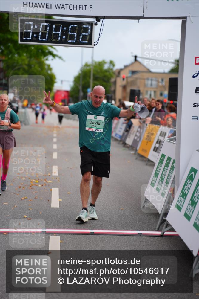 20.09.2026 - PSD Bank Halbmarathon LAZAROV Photography http://msf.ph/oto/10546917 20.09.2026 13:04:52 Ziel 2505, 3933 meine-sportfotos.de