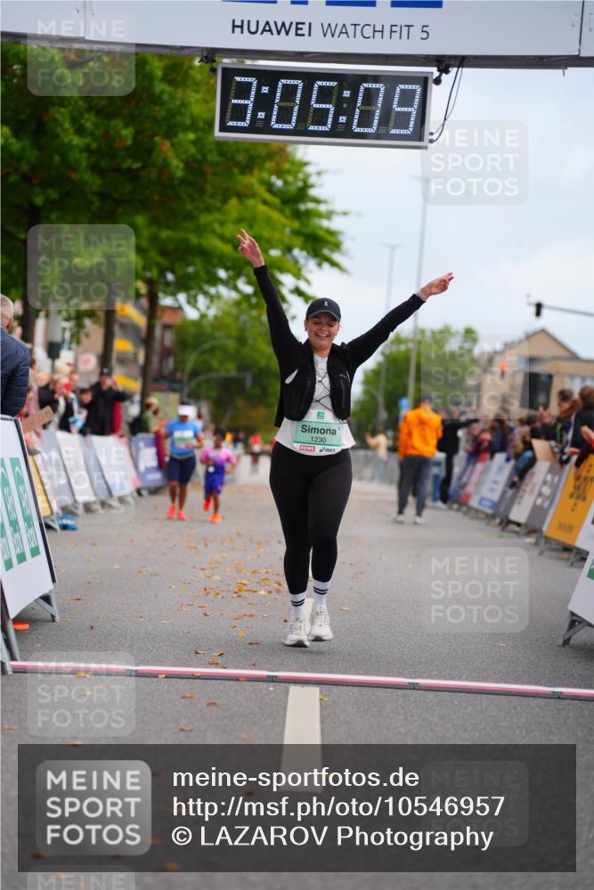 20.09.2026 - PSD Bank Halbmarathon LAZAROV Photography http://msf.ph/oto/10546957 20.09.2026 13:05:09 Ziel 1230 meine-sportfotos.de