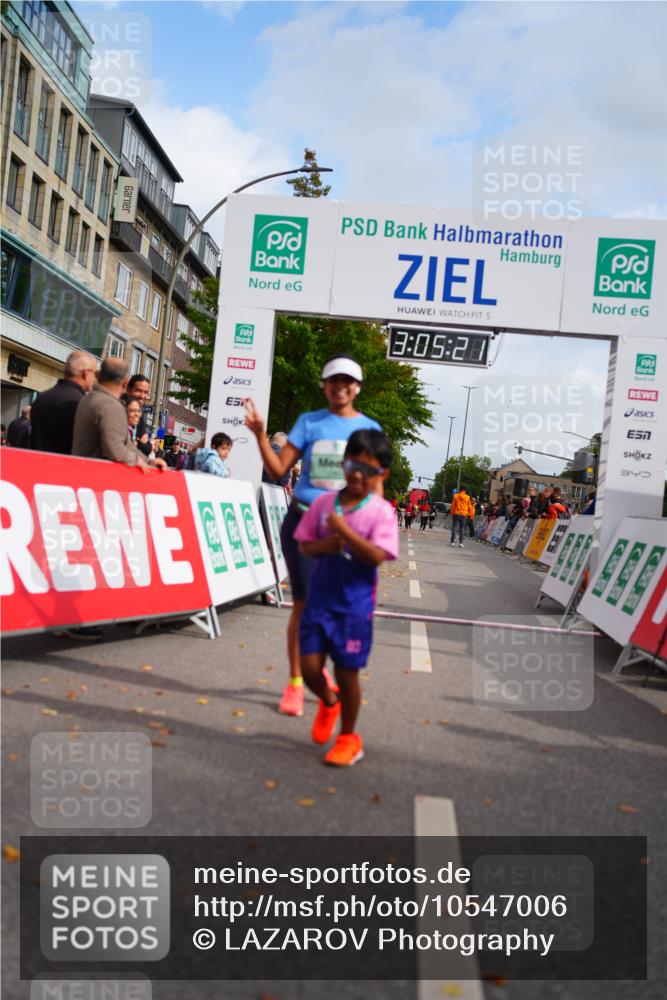 20.09.2026 - PSD Bank Halbmarathon LAZAROV Photography http://msf.ph/oto/10547006 20.09.2026 13:05:21 Ziel 2854 meine-sportfotos.de