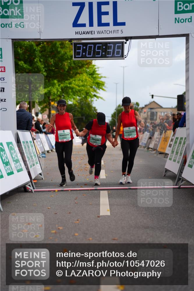 20.09.2026 - PSD Bank Halbmarathon LAZAROV Photography http://msf.ph/oto/10547026 20.09.2026 13:05:35 Ziel 1684, 4349, 4350 meine-sportfotos.de