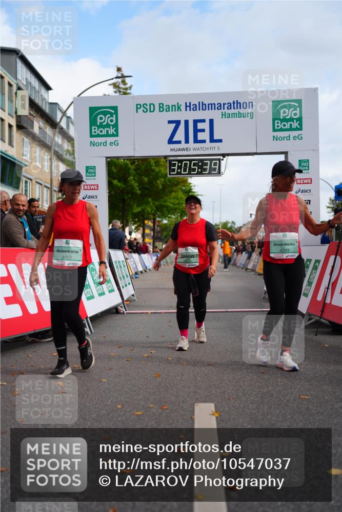 20.09.2026 - PSD Bank Halbmarathon LAZAROV Photography http://msf.ph/oto/10547037 20.09.2026 13:05:39 Ziel 1074, 1643, 1684, 4349, 4350 meine-sportfotos.de