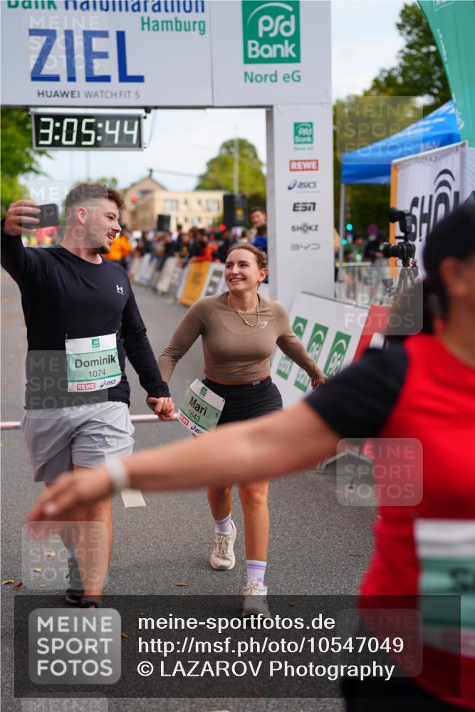 20.09.2026 - PSD Bank Halbmarathon LAZAROV Photography http://msf.ph/oto/10547049 20.09.2026 13:05:43 Ziel 1074, 1643, 1684, 4349, 4350 meine-sportfotos.de