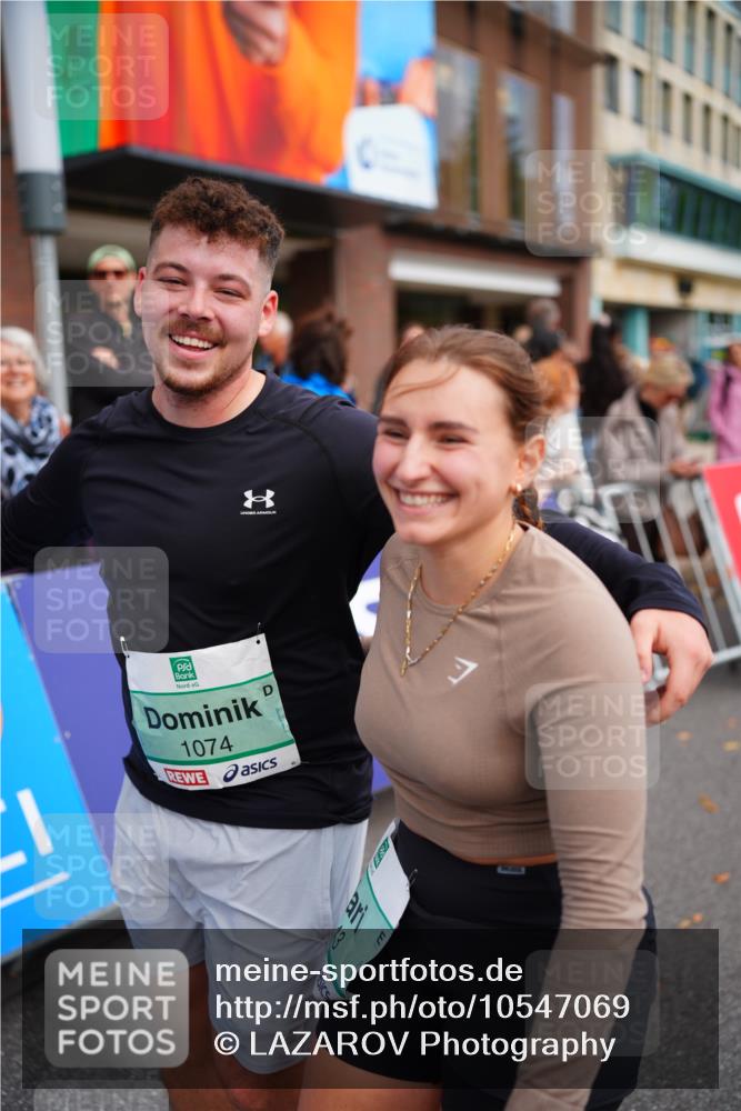 20.09.2026 - PSD Bank Halbmarathon LAZAROV Photography http://msf.ph/oto/10547069 20.09.2026 13:05:47 Ziel 1074, 1643 meine-sportfotos.de