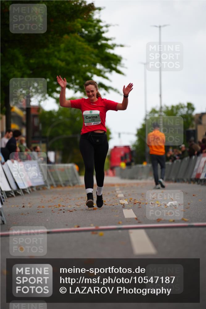 20.09.2026 - PSD Bank Halbmarathon LAZAROV Photography http://msf.ph/oto/10547187 20.09.2026 13:07:49 Ziel 4408 meine-sportfotos.de