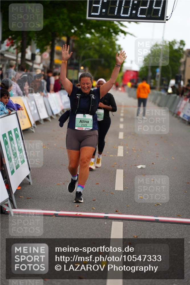 20.09.2026 - PSD Bank Halbmarathon LAZAROV Photography http://msf.ph/oto/10547333 20.09.2026 13:10:24 Ziel 2329, 3449 meine-sportfotos.de