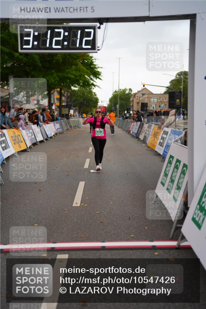 20.09.2026 - PSD Bank Halbmarathon LAZAROV Photography http://msf.ph/oto/10547426 20.09.2026 13:12:12 Ziel 4356 meine-sportfotos.de