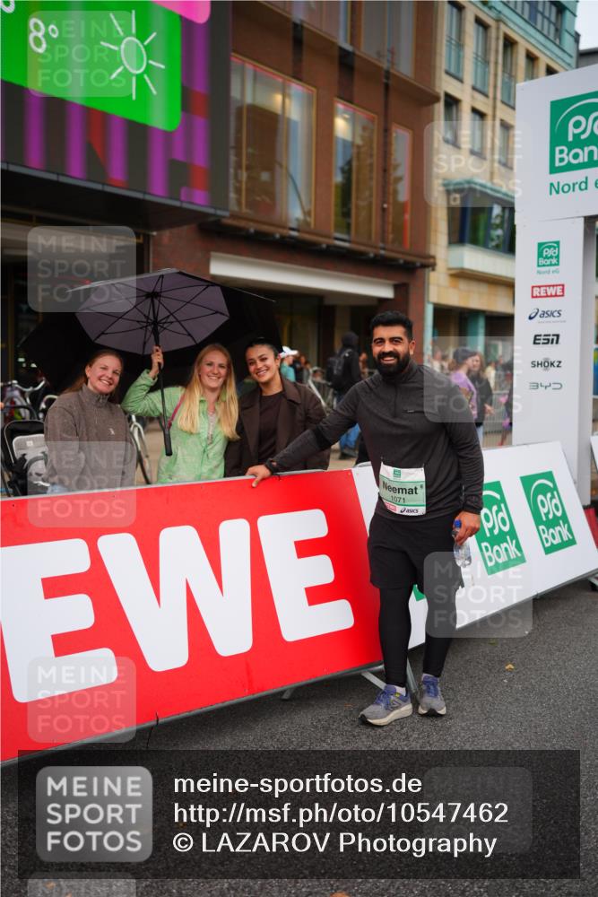 20.09.2026 - PSD Bank Halbmarathon LAZAROV Photography http://msf.ph/oto/10547462 20.09.2026 13:12:54 Ziel 1071 meine-sportfotos.de