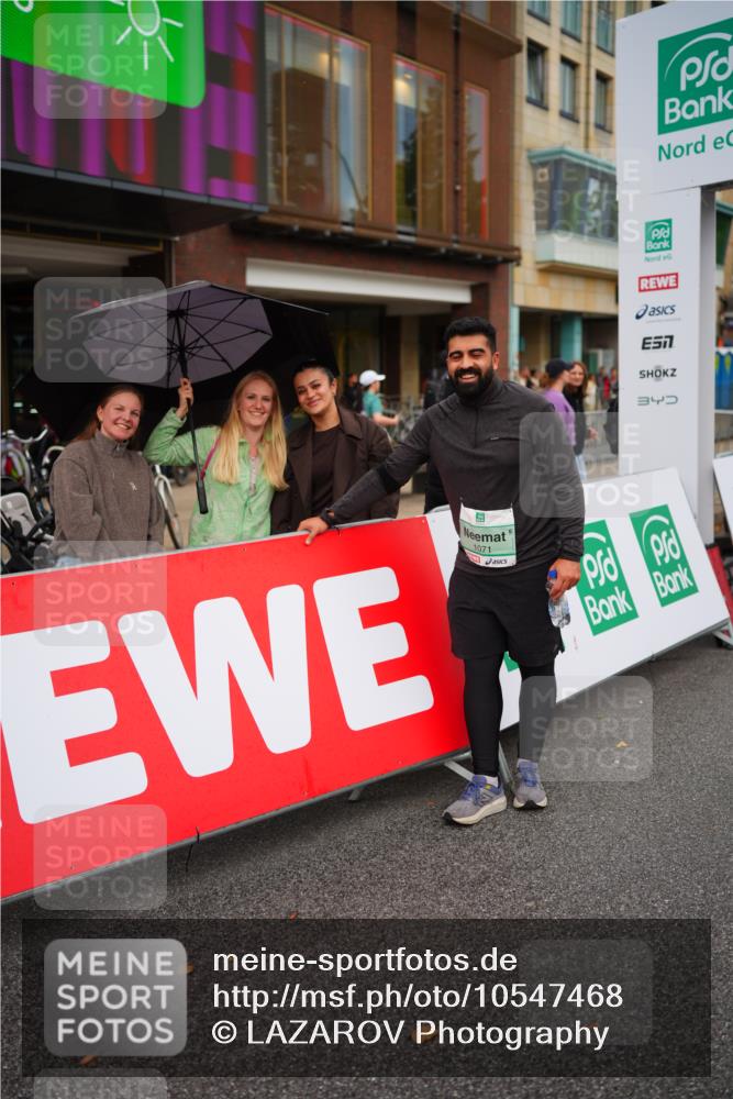 20.09.2026 - PSD Bank Halbmarathon LAZAROV Photography http://msf.ph/oto/10547468 20.09.2026 13:12:54 Ziel 1071 meine-sportfotos.de