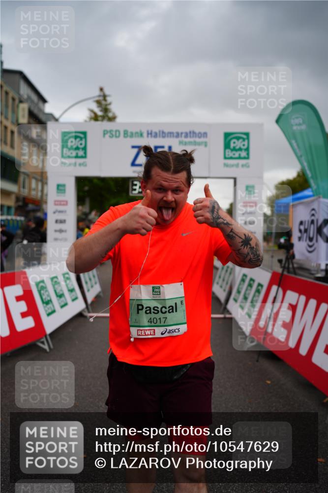 20.09.2026 - PSD Bank Halbmarathon LAZAROV Photography http://msf.ph/oto/10547629 20.09.2026 13:14:23 Ziel 4017 meine-sportfotos.de