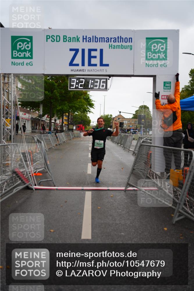 20.09.2026 - PSD Bank Halbmarathon LAZAROV Photography http://msf.ph/oto/10547679 20.09.2026 13:21:36 Ziel  meine-sportfotos.de