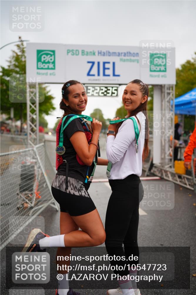 20.09.2026 - PSD Bank Halbmarathon LAZAROV Photography http://msf.ph/oto/10547723 20.09.2026 13:22:34 Ziel 2442 meine-sportfotos.de