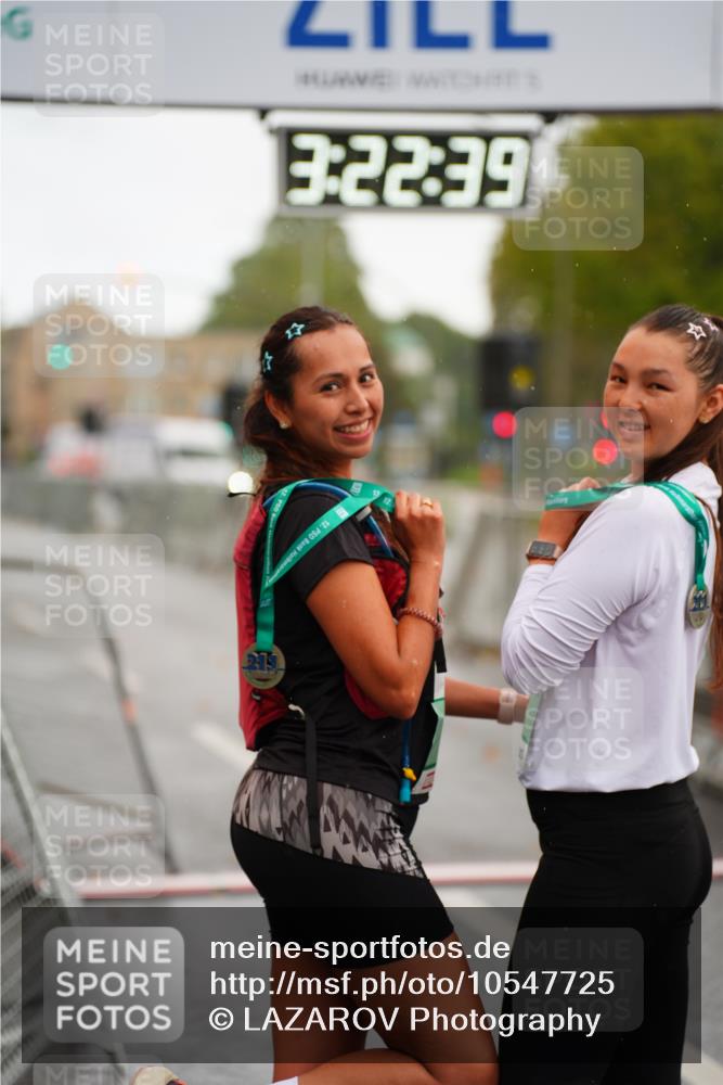 20.09.2026 - PSD Bank Halbmarathon LAZAROV Photography http://msf.ph/oto/10547725 20.09.2026 13:22:38 Ziel 2442 meine-sportfotos.de