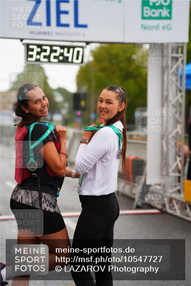 20.09.2026 - PSD Bank Halbmarathon LAZAROV Photography http://msf.ph/oto/10547727 20.09.2026 13:22:39 Ziel 2442 meine-sportfotos.de