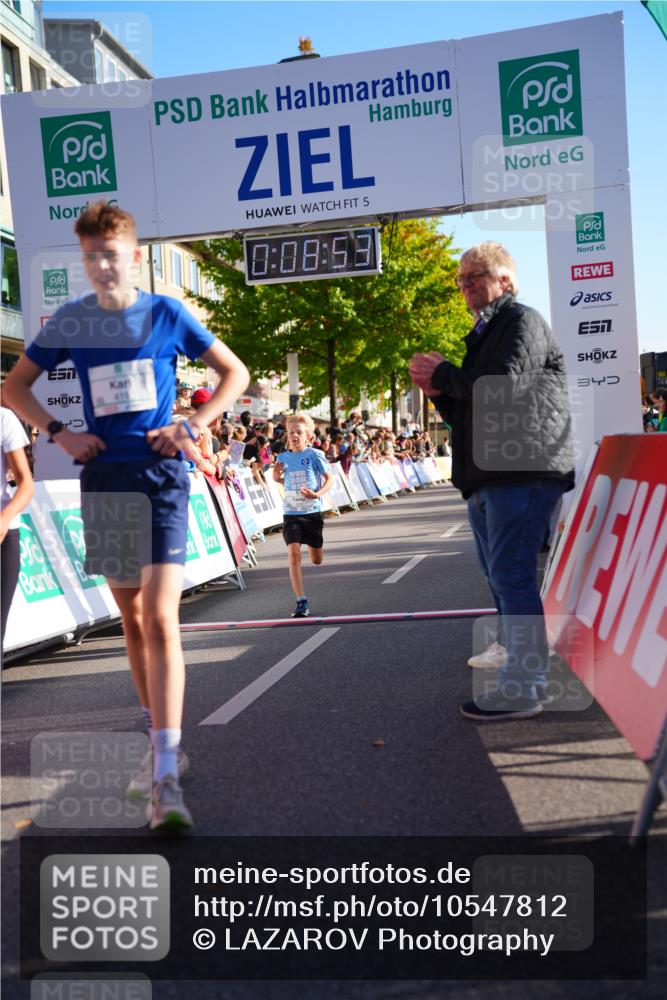 20.09.2026 - PSD Bank Halbmarathon LAZAROV Photography http://msf.ph/oto/10547812 20.09.2026 10:28:18 Ziel 123, 262, 271, 419 meine-sportfotos.de