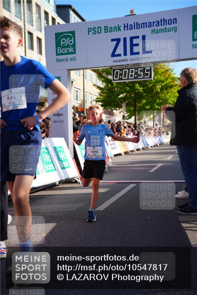 20.09.2026 - PSD Bank Halbmarathon LAZAROV Photography http://msf.ph/oto/10547817 20.09.2026 10:28:19 Ziel 123, 262, 271, 419 meine-sportfotos.de