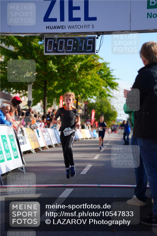 20.09.2026 - PSD Bank Halbmarathon LAZAROV Photography http://msf.ph/oto/10547833 20.09.2026 10:28:39 Ziel 111, 362 meine-sportfotos.de