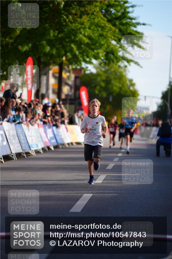 20.09.2026 - PSD Bank Halbmarathon LAZAROV Photography http://msf.ph/oto/10547843 20.09.2026 10:28:53 Ziel 354 meine-sportfotos.de