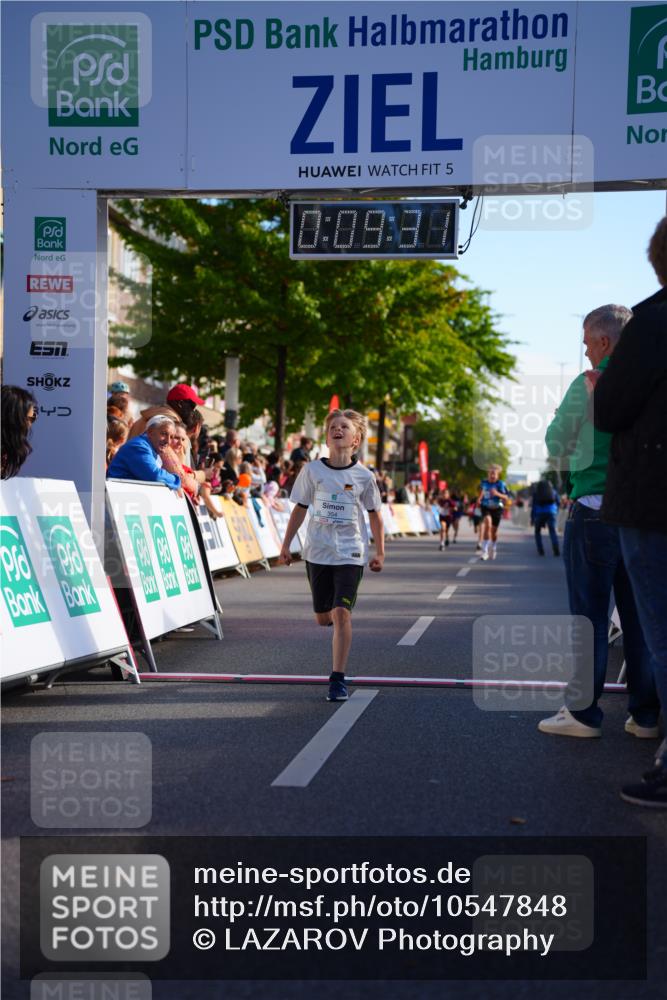 20.09.2026 - PSD Bank Halbmarathon LAZAROV Photography http://msf.ph/oto/10547848 20.09.2026 10:28:55 Ziel 258, 354 meine-sportfotos.de