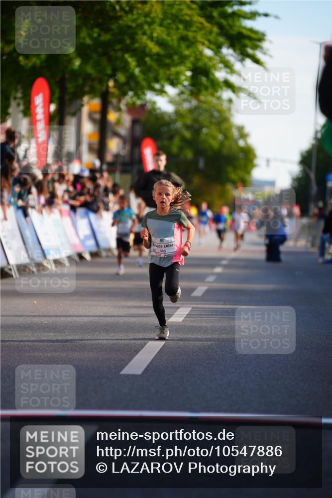 20.09.2026 - PSD Bank Halbmarathon LAZAROV Photography http://msf.ph/oto/10547886 20.09.2026 10:29:22 Ziel 124, 137, 181, 406 meine-sportfotos.de