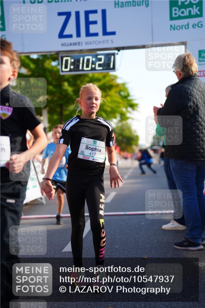 20.09.2026 - PSD Bank Halbmarathon LAZAROV Photography http://msf.ph/oto/10547937 20.09.2026 10:29:45 Ziel 165, 202, 231, 417, 434 meine-sportfotos.de