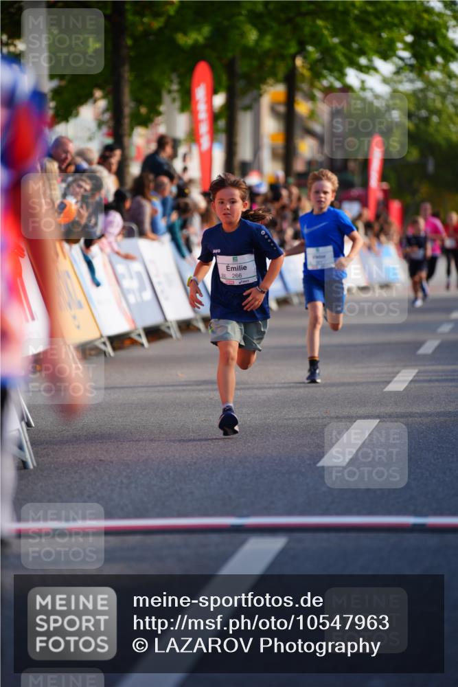 20.09.2026 - PSD Bank Halbmarathon LAZAROV Photography http://msf.ph/oto/10547963 20.09.2026 10:29:57 Ziel 112, 202, 266, 279, 321 meine-sportfotos.de