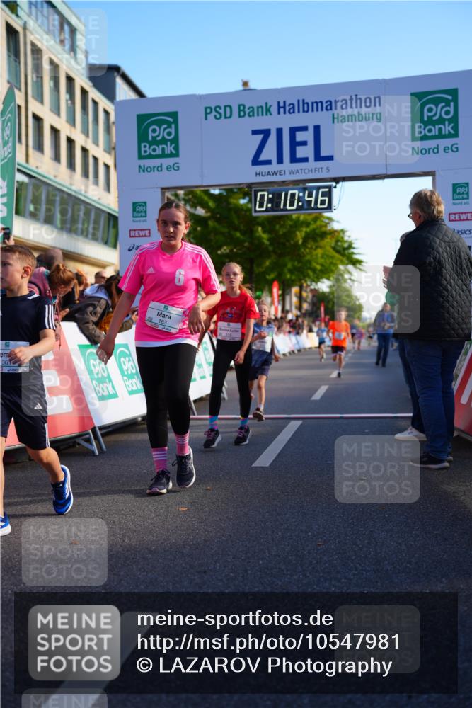 20.09.2026 - PSD Bank Halbmarathon LAZAROV Photography http://msf.ph/oto/10547981 20.09.2026 10:30:10 Ziel 116, 183, 310, 312, 315, 318, 361 meine-sportfotos.de
