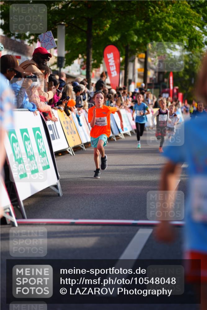 20.09.2026 - PSD Bank Halbmarathon LAZAROV Photography http://msf.ph/oto/10548048 20.09.2026 10:30:46 Ziel 121, 149, 319, 340, 355, 380, 438 meine-sportfotos.de