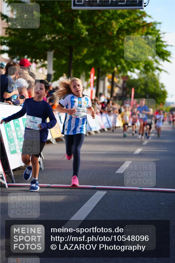 20.09.2026 - PSD Bank Halbmarathon LAZAROV Photography http://msf.ph/oto/10548096 20.09.2026 10:31:15 Ziel 115, 155, 245, 280, 326, 394, 435, 448 meine-sportfotos.de
