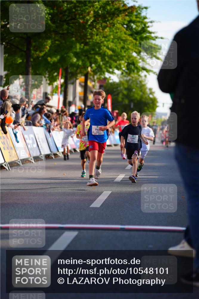 20.09.2026 - PSD Bank Halbmarathon LAZAROV Photography http://msf.ph/oto/10548101 20.09.2026 10:31:18 Ziel 115, 155, 245, 280, 309, 326, 358, 394, 448 meine-sportfotos.de