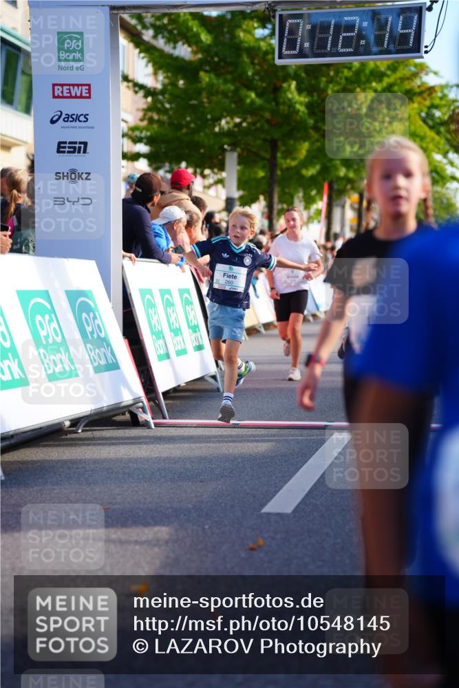 20.09.2026 - PSD Bank Halbmarathon LAZAROV Photography http://msf.ph/oto/10548145 20.09.2026 10:31:38 Ziel 104, 208, 210, 215, 219, 223, 260, 265, 307, 322, 375, 407, 410, 414, 450 meine-sportfotos.de