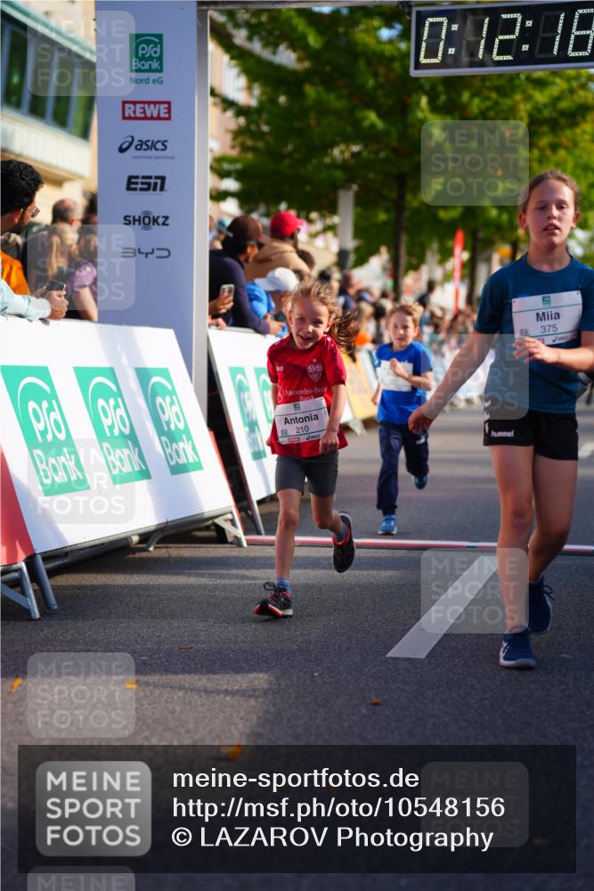 20.09.2026 - PSD Bank Halbmarathon LAZAROV Photography http://msf.ph/oto/10548156 20.09.2026 10:31:42 Ziel 189, 208, 210, 219, 223, 260, 265, 322, 375, 414, 450 meine-sportfotos.de
